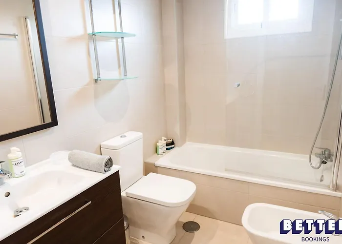 Cozy 2-story Townhouse Family-friendly *