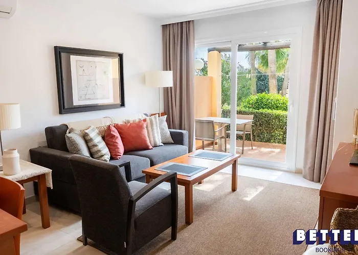 Cozy 2-story Townhouse Family-friendly Casa de Férias